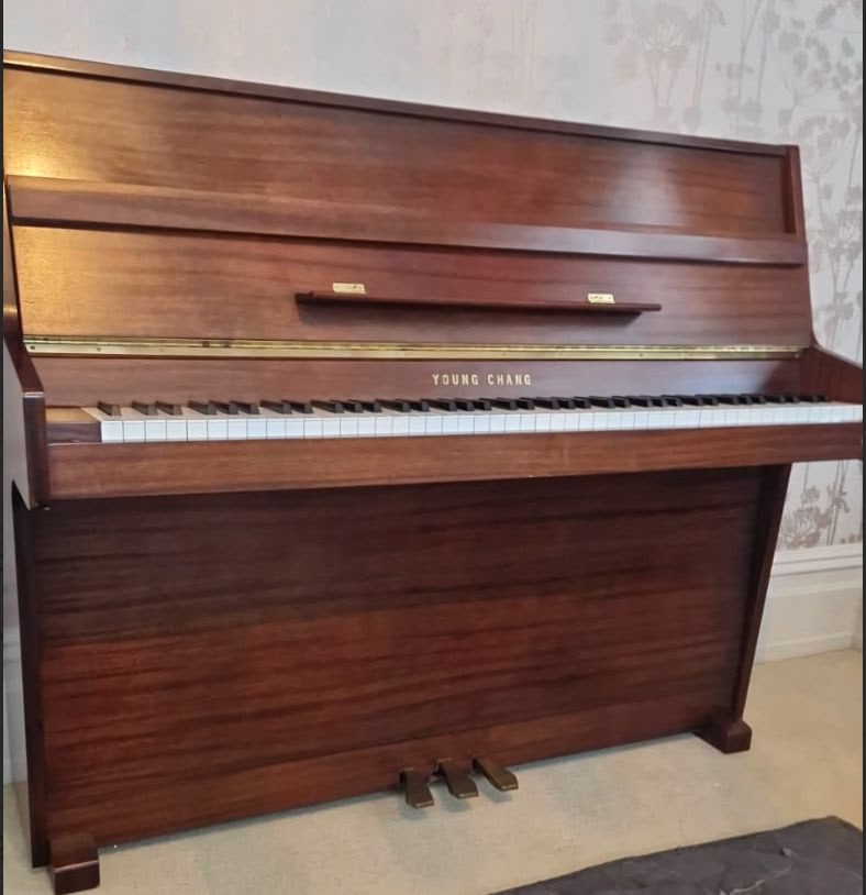 Young Chang Piano Young Chang piano