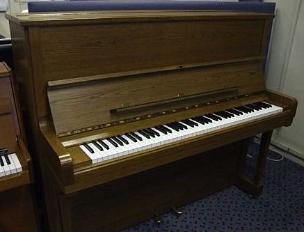 Steinway model V upright piano, steinway pianos, yamaha upright, yamaha grand pianos