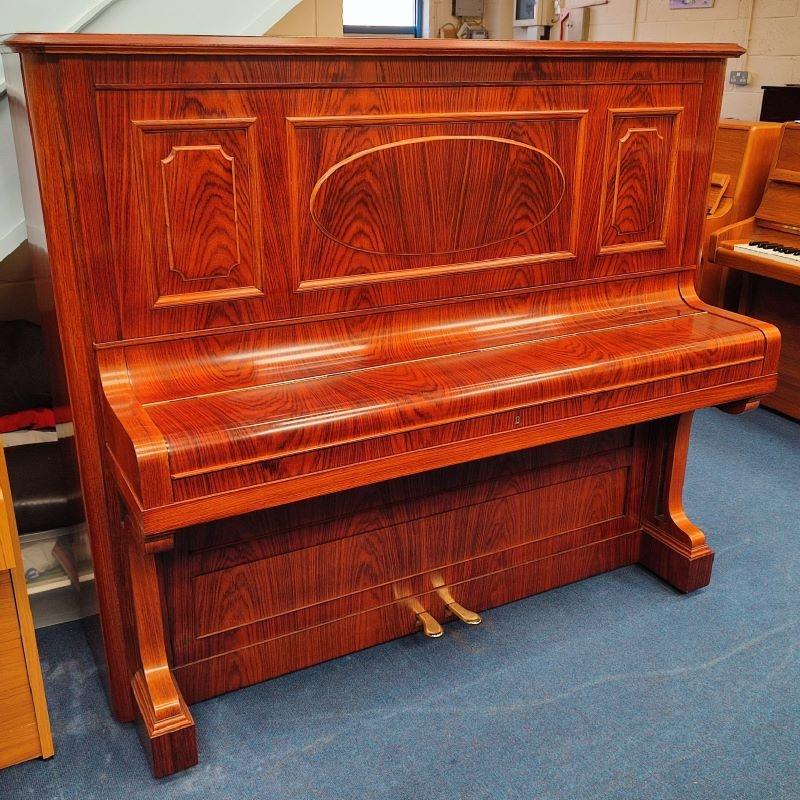 Steinway Model O grand Piano in rosewood – Gallery image – Roberts Pianos Oxford