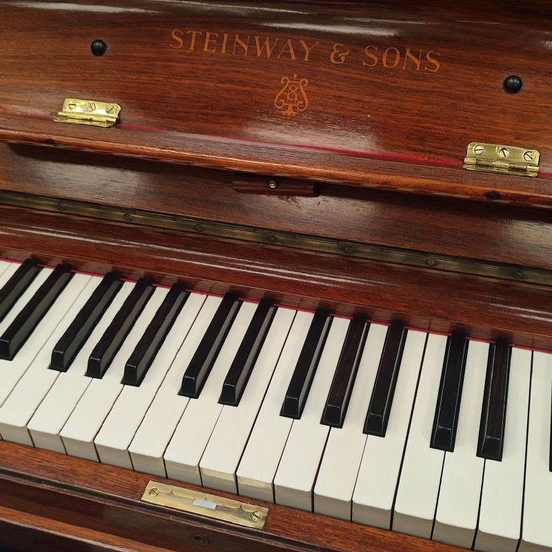 Steinway K