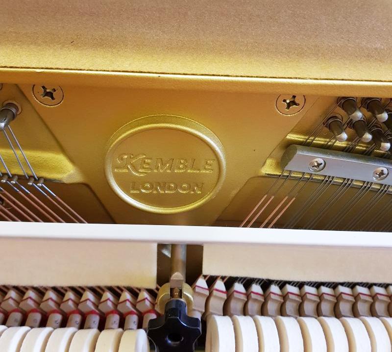 Kemble upright Piano in Mahogany – Gallery image – Roberts Pianos Oxford