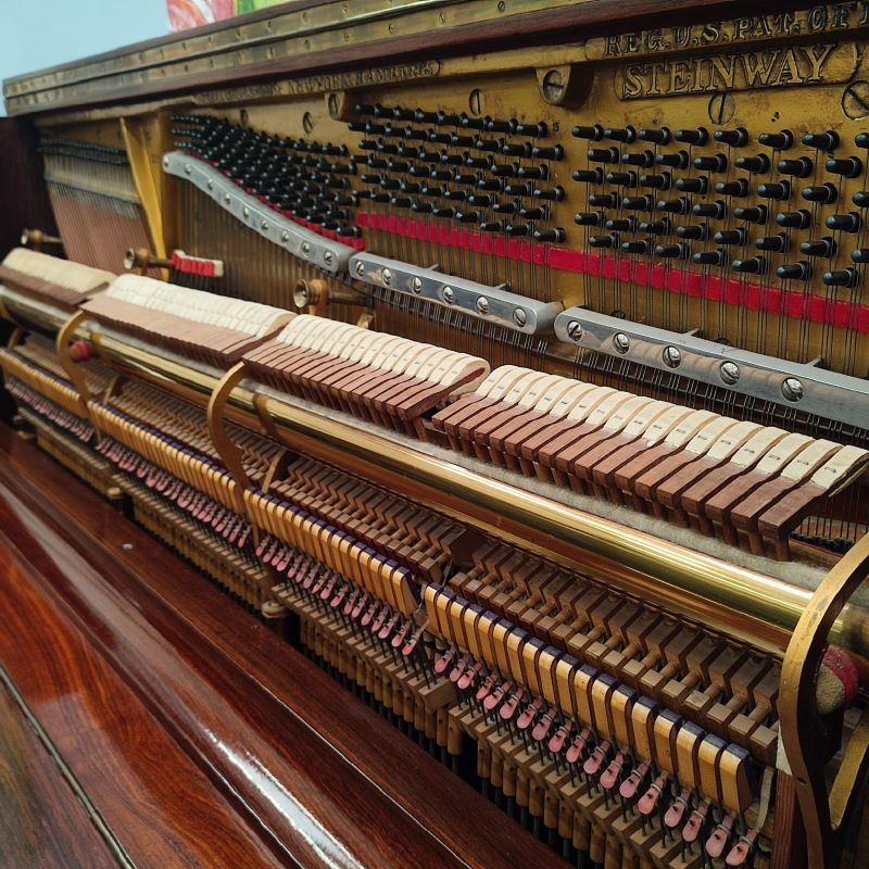 Steinway K