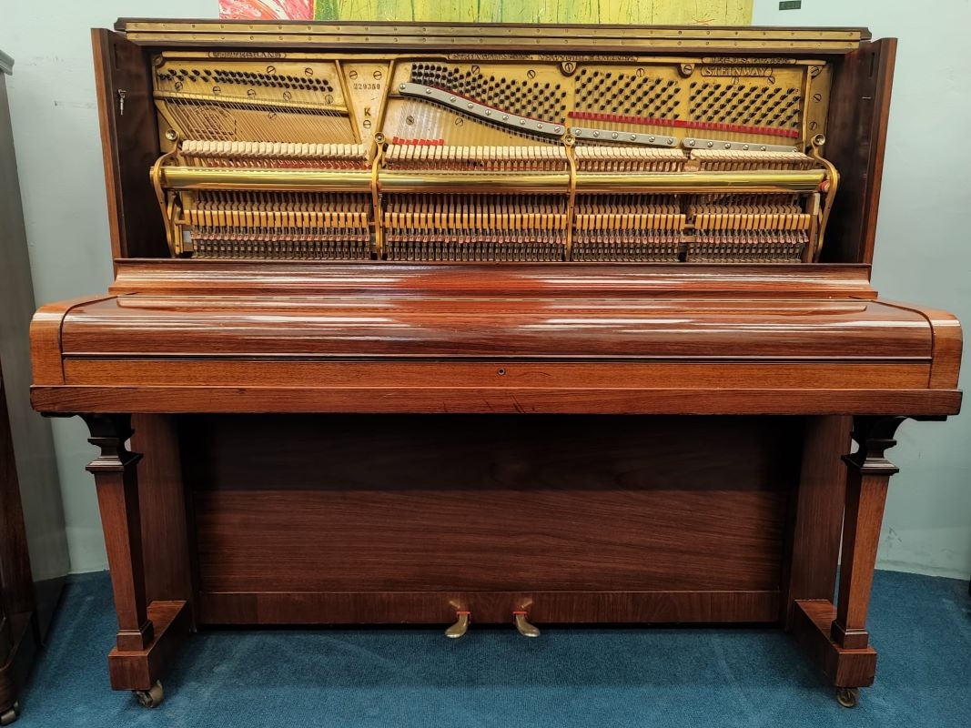 Steinway K