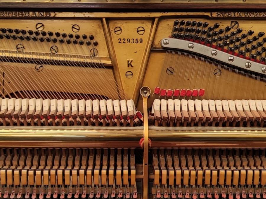Steinway K upright Piano in mahogany – Gallery image – Roberts Pianos Oxford