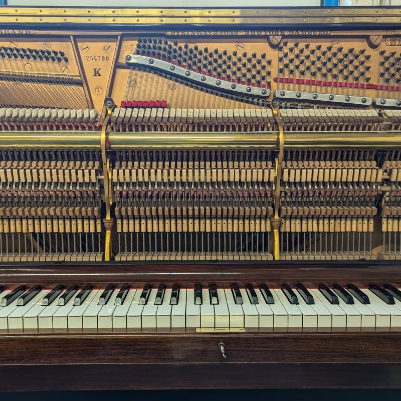 Steinway K