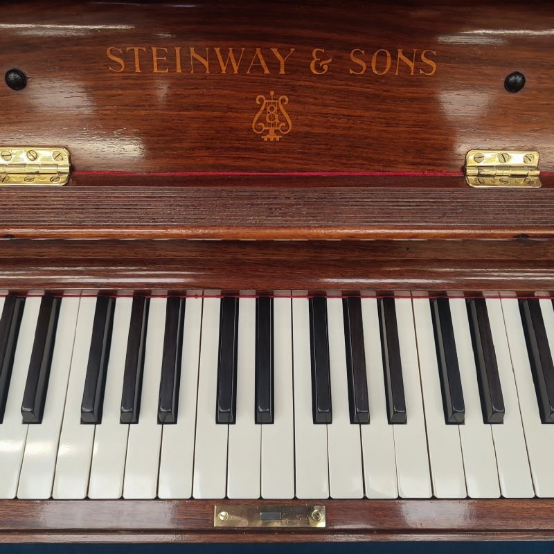 Steinway K
