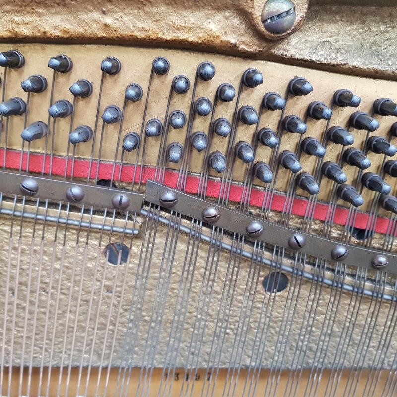 Steingraeber & Sohne 135 upright Piano in mahogany – Gallery image – Roberts Pianos Oxford