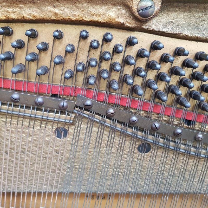 Steingraeber & Sohne 135 upright Piano in mahogany – Gallery image – Roberts Pianos Oxford