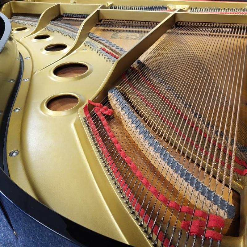 Yamaha G3E grand Piano in Black Polyester – Gallery image – Roberts Pianos Oxford