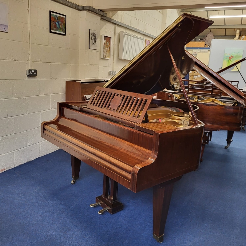 Piano detail