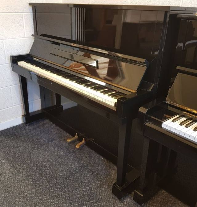 Kawai K8 upright Piano in Bright black – Inventory thumbnail – Roberts Pianos Oxford