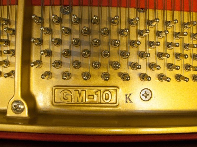 Kawai GM-10 grand Piano in black with brass fittings – Gallery image – Roberts Pianos Oxford