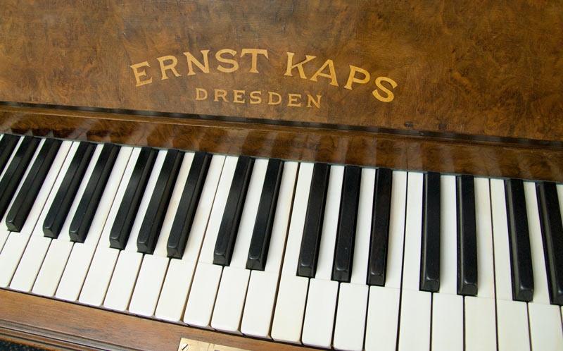 Kaps upright Piano in walnut – Gallery image – Roberts Pianos Oxford