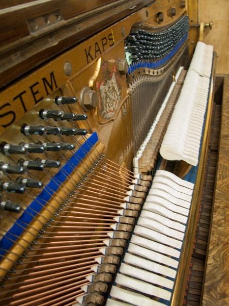 Kaps upright Piano in walnut – Gallery image – Roberts Pianos Oxford
