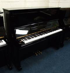 Yamaha MX101R upright Piano in bright black – Inventory thumbnail – Roberts Pianos Oxford