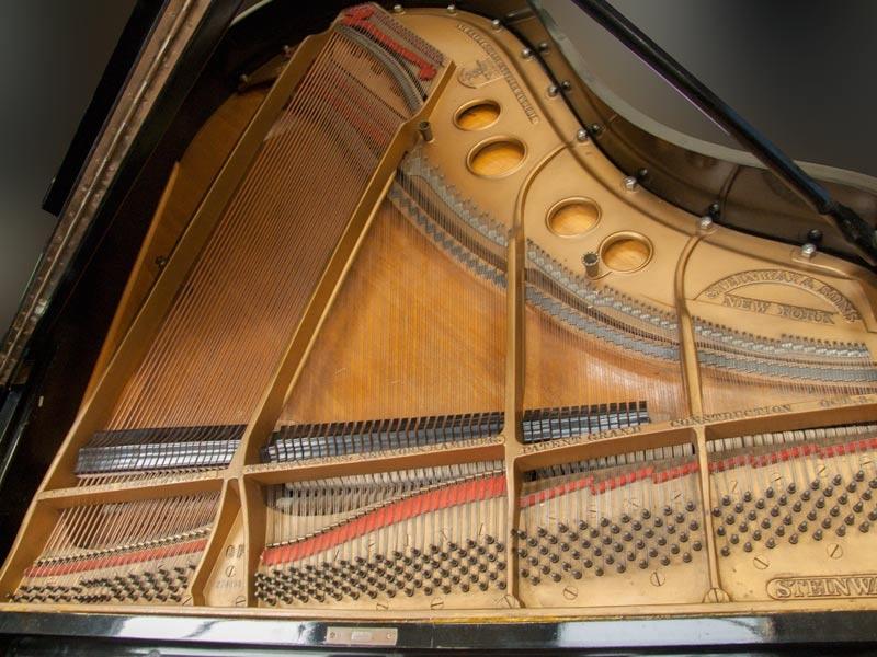 Steinway OP grand Piano in black french polish – Gallery image – Roberts Pianos Oxford