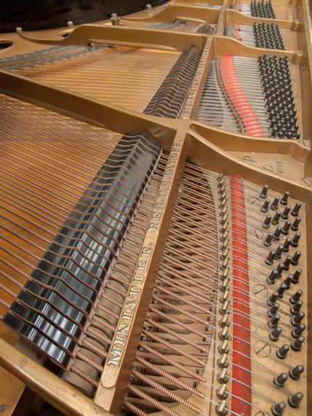 Steinway OP grand Piano in black french polish – Gallery image – Roberts Pianos Oxford