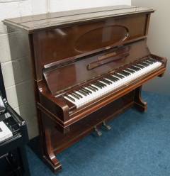 Grotrian Steinweg 125 upright Piano in mahogany – Inventory thumbnail – Roberts Pianos Oxford