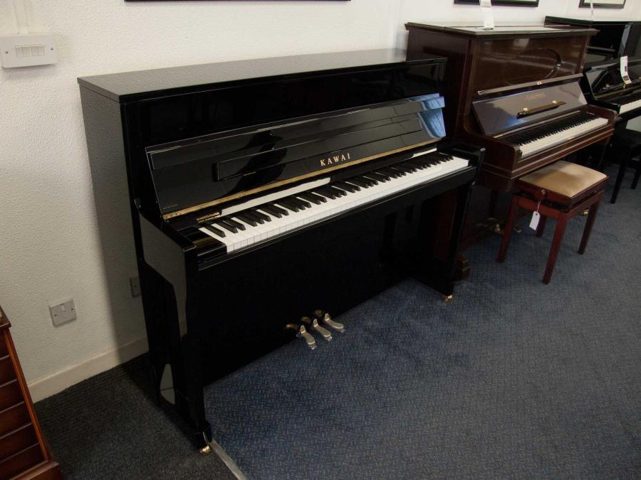 Kawai K-200 upright Piano in bright-black – Featured image – Roberts Pianos Oxford