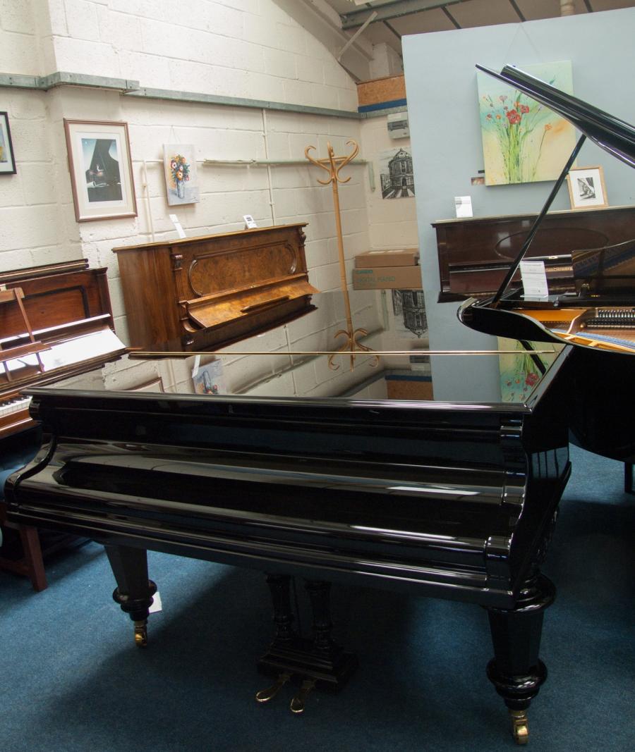Bechstein model V grand Piano in bright black – Gallery image – Roberts Pianos Oxford