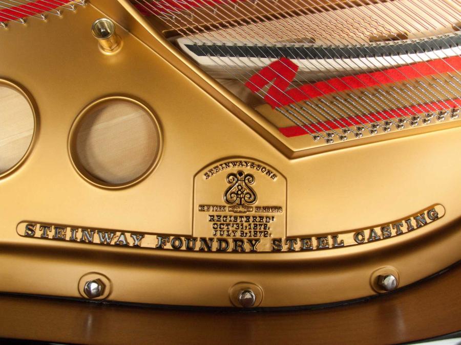 Steinway O grand Piano in black polyester – Gallery image – Roberts Pianos Oxford