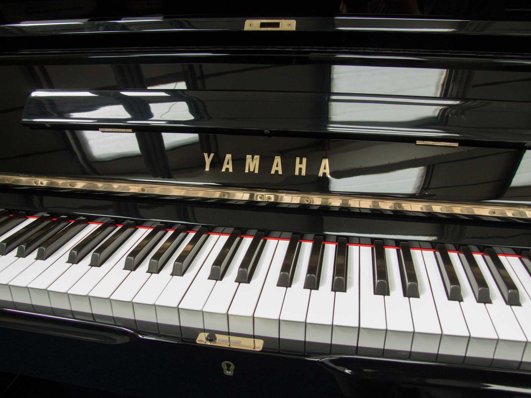 Yamaha U1M