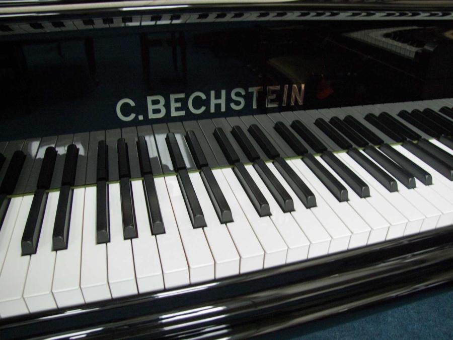 Bechstein C grand Piano in bright black – Gallery image – Roberts Pianos Oxford