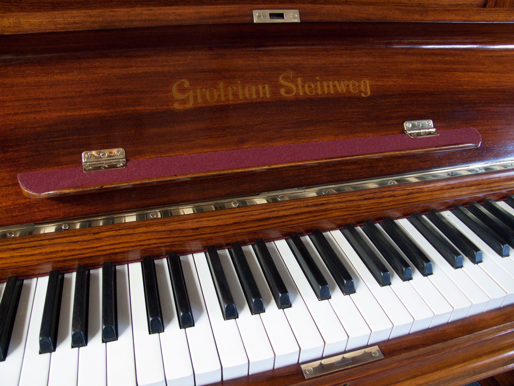 Grotrian Steinweg 128