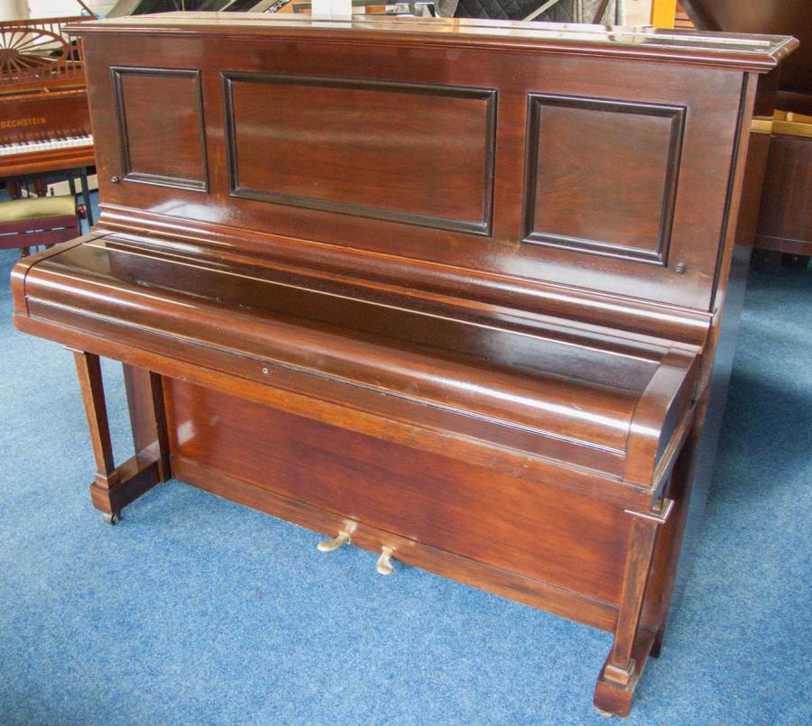 Steinway Vertegrand upright Piano in rosewood – Gallery image – Roberts Pianos Oxford