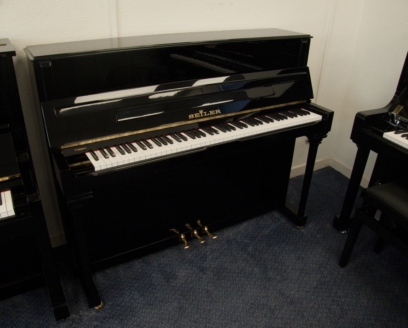 Seiler upright Piano in Black Polyester – Featured image – Roberts Pianos Oxford