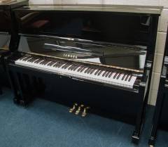 Yamaha U1H upright Piano in bright black – Inventory thumbnail – Roberts Pianos Oxford