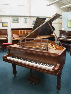 Bluthner IVa Aliquot grand Piano in mahogany – Inventory thumbnail – Roberts Pianos Oxford