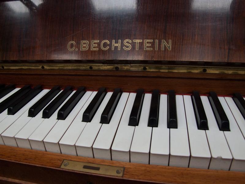 Bechstein model 8 upright Piano in Rosewood – Gallery image – Roberts Pianos Oxford
