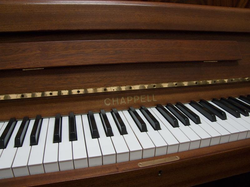 Chappell upright Piano in mahogany – Gallery image – Roberts Pianos Oxford