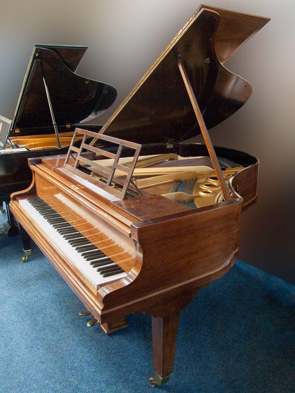 Bluthner style V grand Piano in rosewood – Inventory thumbnail – Roberts Pianos Oxford