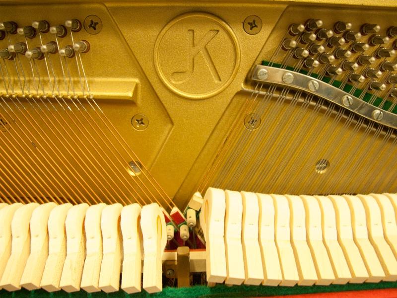 Kemble Compact upright Piano in mahogany – Gallery image – Roberts Pianos Oxford