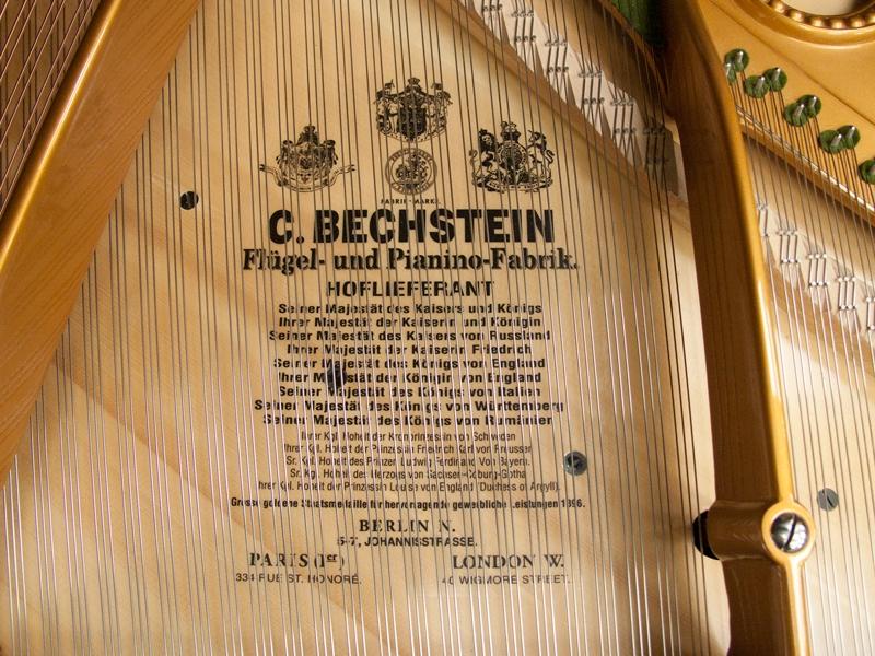 Bechstein V (5) grand Piano in bright black – Gallery image – Roberts Pianos Oxford