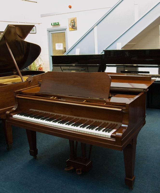 Steinway O grand Piano in Rosewood – Gallery image – Roberts Pianos Oxford