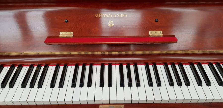Steinway V upright Piano in Mahogany – Gallery image – Roberts Pianos Oxford