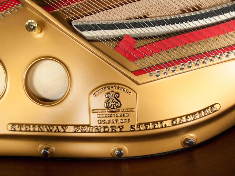 Steinway O grand Piano in bright-black – Gallery image – Roberts Pianos Oxford