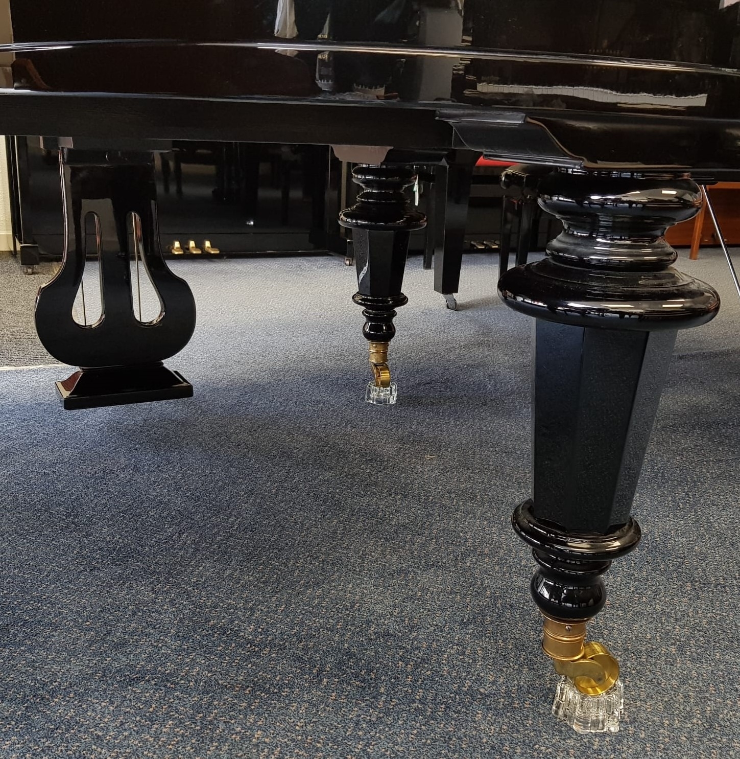 Bosendorfer 170 grand Piano in black – Gallery image – Roberts Pianos Oxford