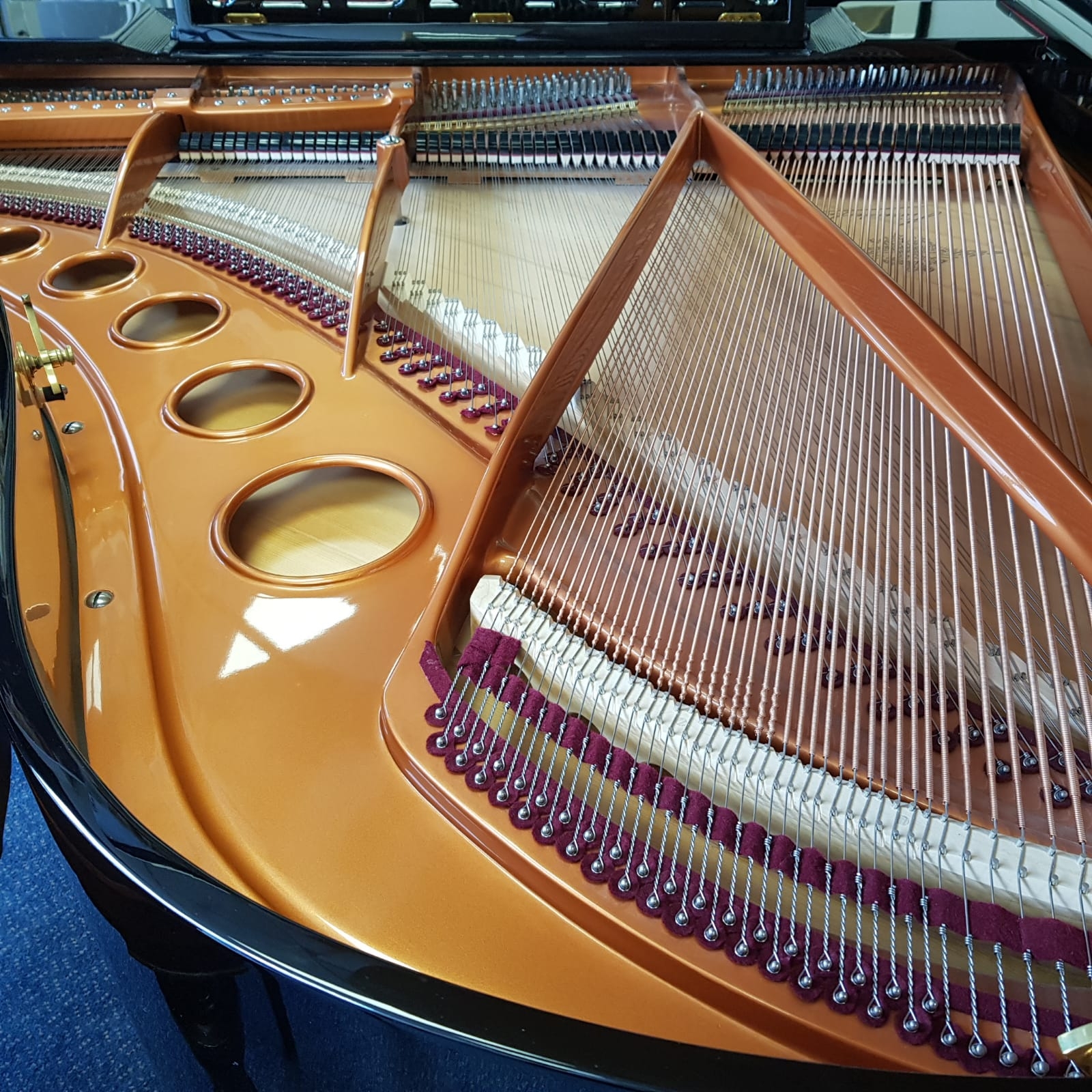 Bosendorfer 170 grand Piano in black – Gallery image – Roberts Pianos Oxford