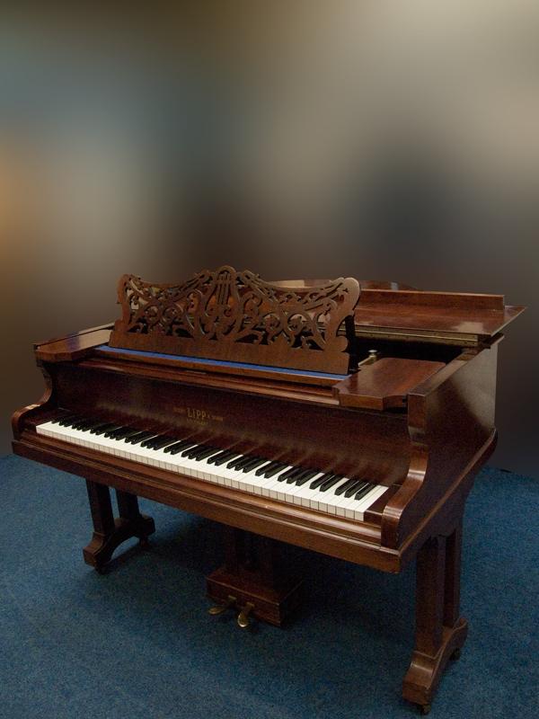 Richard Lipp 175 grand Piano in rosewood – Gallery image – Roberts Pianos Oxford