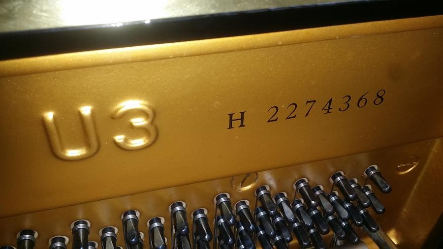 Yamaha U3H upright Piano in Black polyester – Gallery image – Roberts Pianos Oxford
