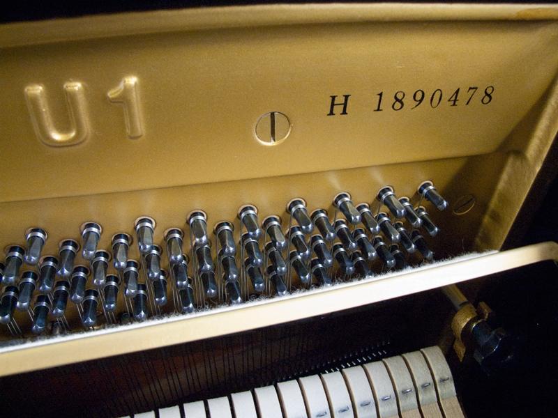 Yamaha U1H upright Piano in Bright black – Gallery image – Roberts Pianos Oxford