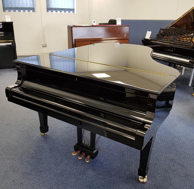 Yamaha S6 grand Piano in black polyester – Gallery image – Roberts Pianos Oxford