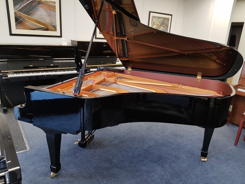 Yamaha S6