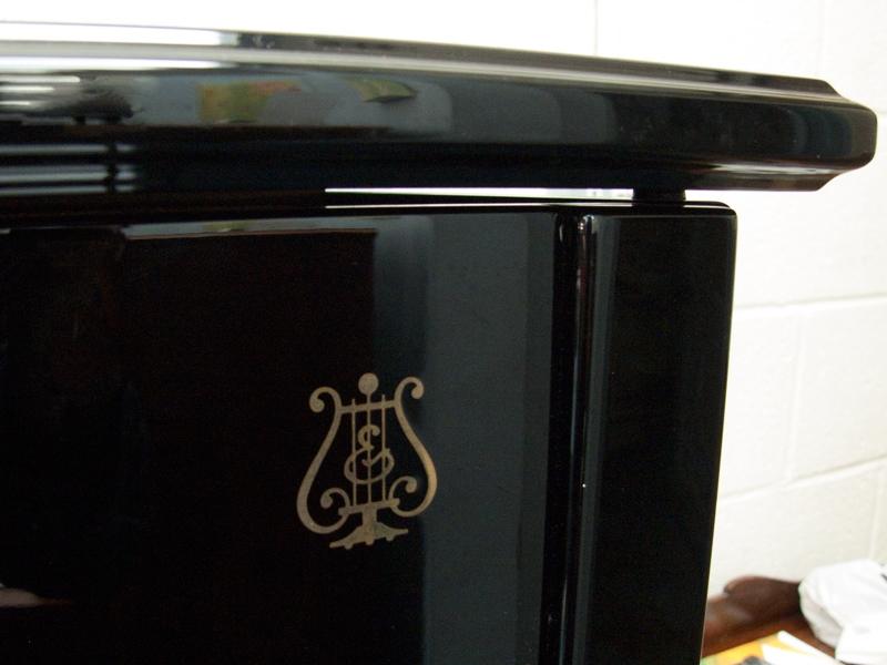 Steinway K upright Piano in bright black – Gallery image – Roberts Pianos Oxford