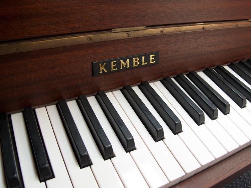 Kemble upright Piano – Gallery image – Roberts Pianos Oxford