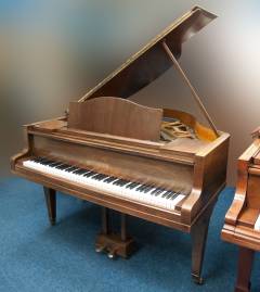 Bluthner IV grand Piano in mahogany – Inventory thumbnail – Roberts Pianos Oxford